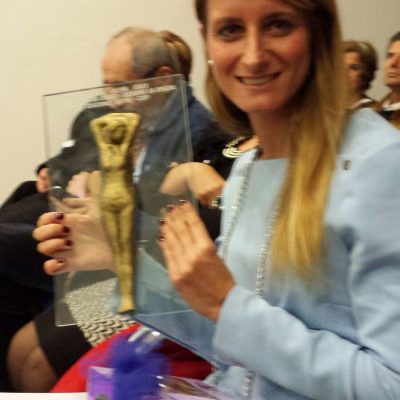 FOTO ANNA GIULIA PREMIATA YOUNG 2015